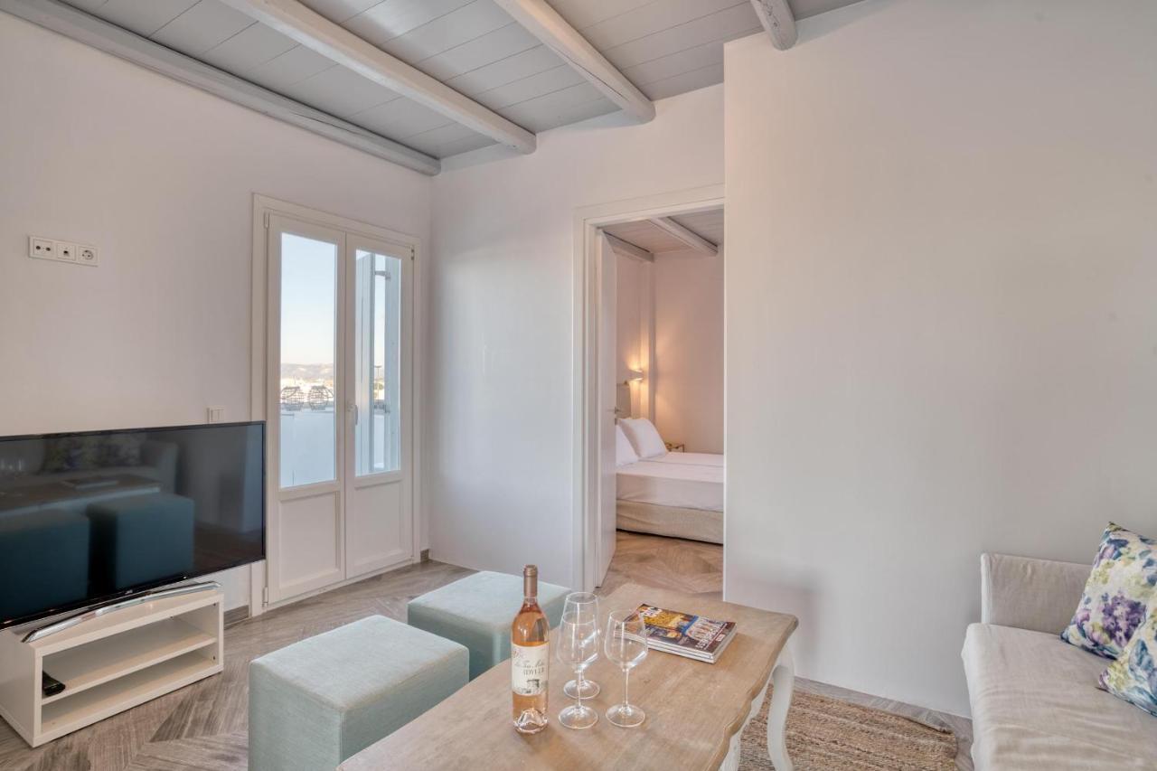 White Cliff Apartment Naousa (Paros)